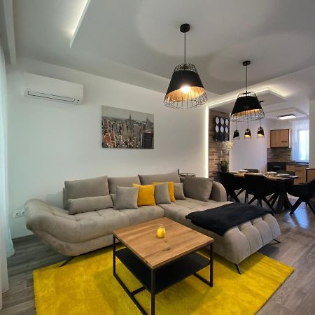 Sunshine Homes Zamardi Ngoại thất bức ảnh