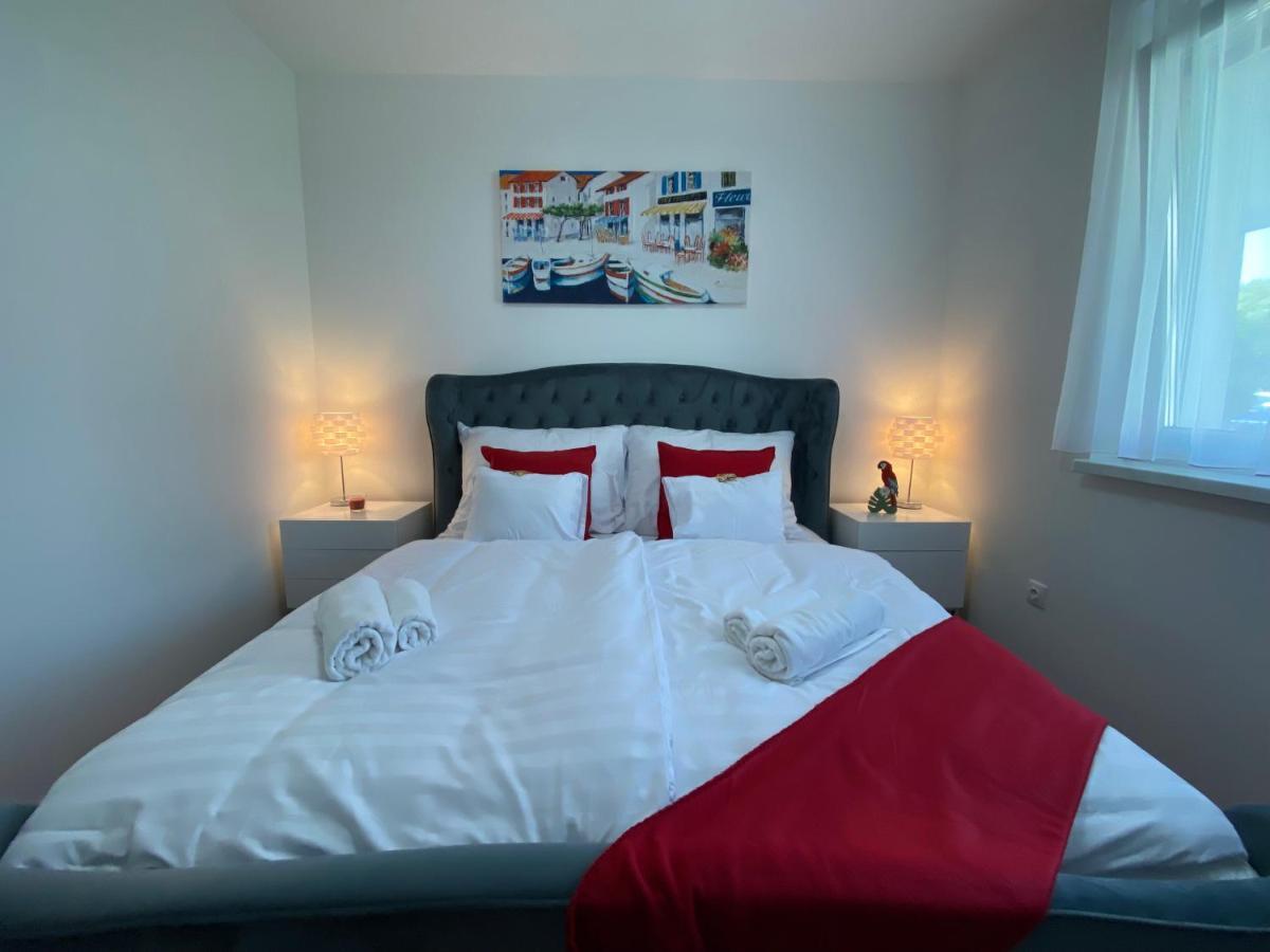 Sunshine Homes Zamardi Ngoại thất bức ảnh